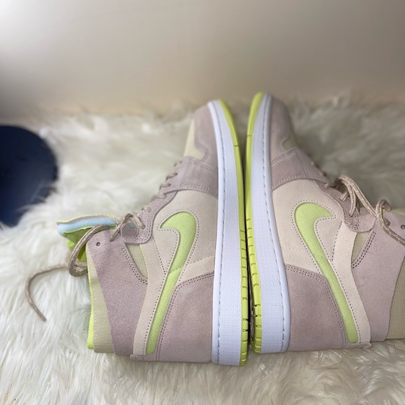 Women’s Air Jordan 1 Zoom Air Comfort - Picture 4 of 6